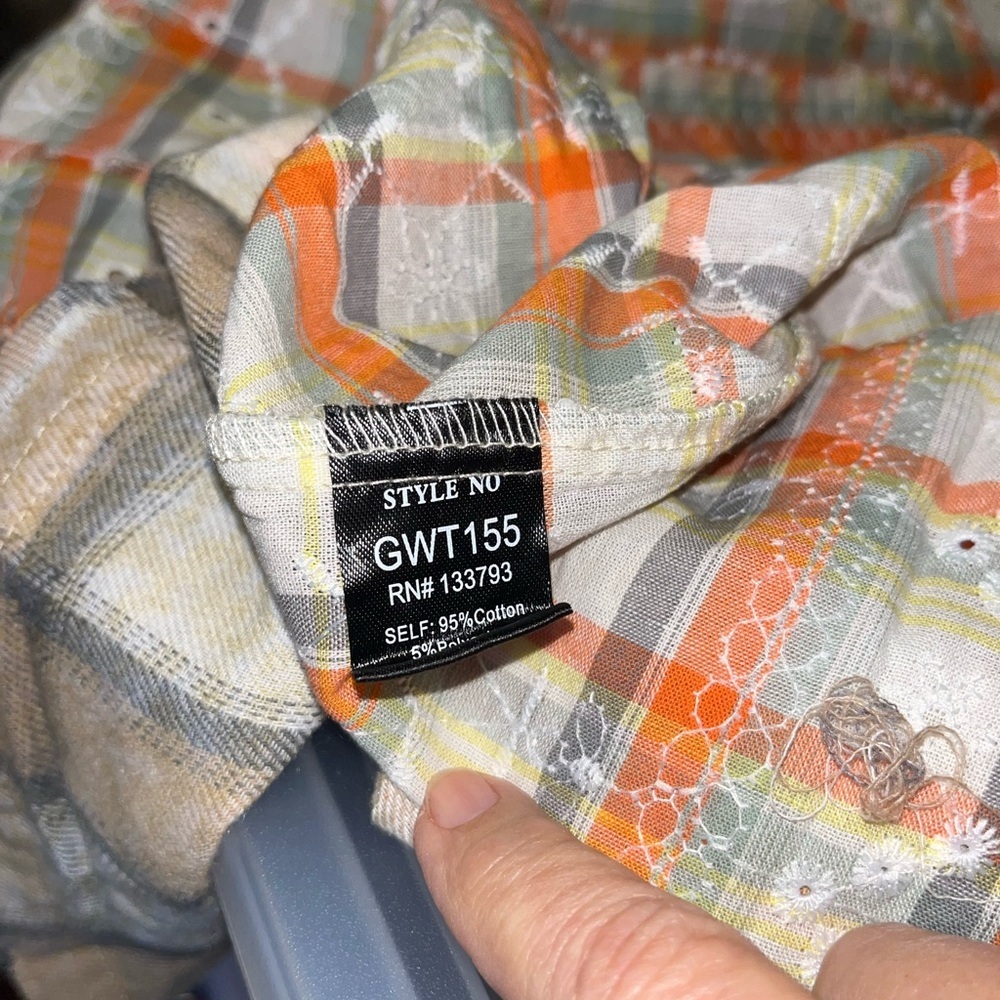 POL S Beige and Cream Plaid Shirt with Lace - Picture 7 of 7
